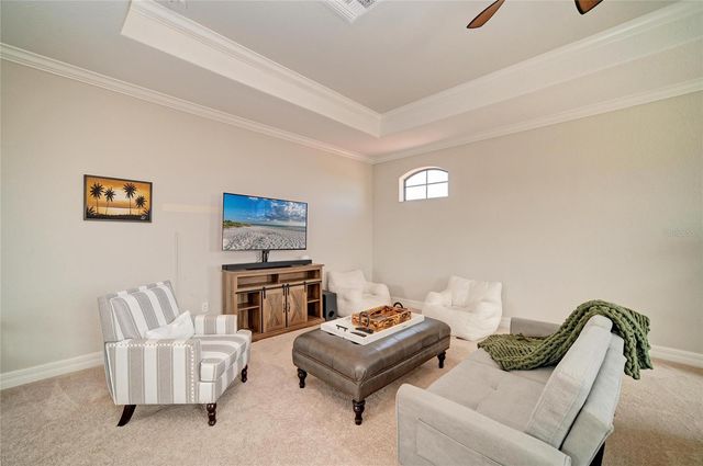 5672 CLOVERLEAF RUN, Lakewood Ranch, FL 34211