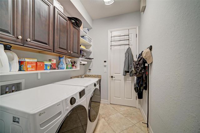 5672 CLOVERLEAF RUN, Lakewood Ranch, FL 34211