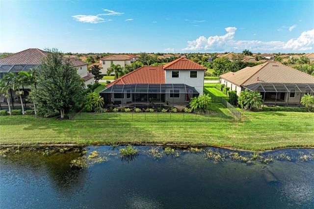 5672 CLOVERLEAF RUN, Lakewood Ranch, FL 34211