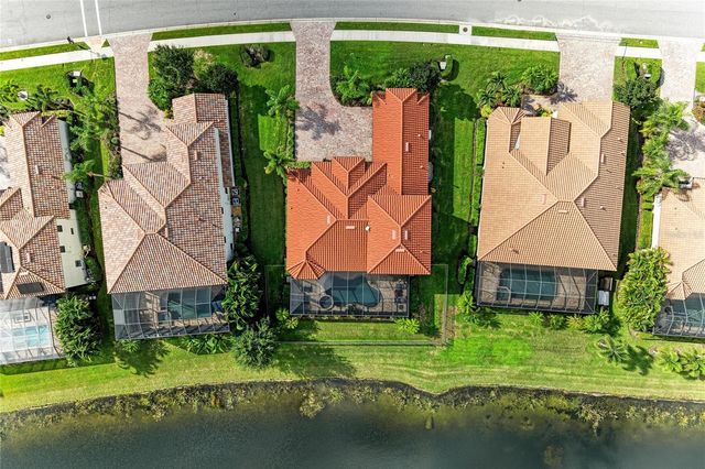 5672 CLOVERLEAF RUN, Lakewood Ranch, FL 34211