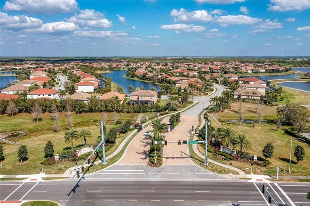 5672 CLOVERLEAF RUN, Lakewood Ranch, FL 34211