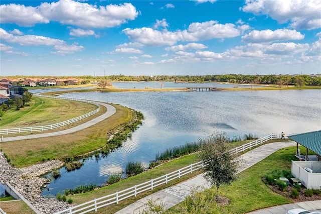 5672 CLOVERLEAF RUN, Lakewood Ranch, FL 34211
