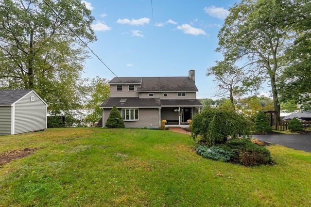 35 Lakeside Blvd, North Reading, MA 01864