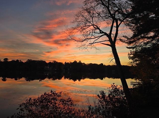 35 Lakeside Blvd, North Reading, MA 01864