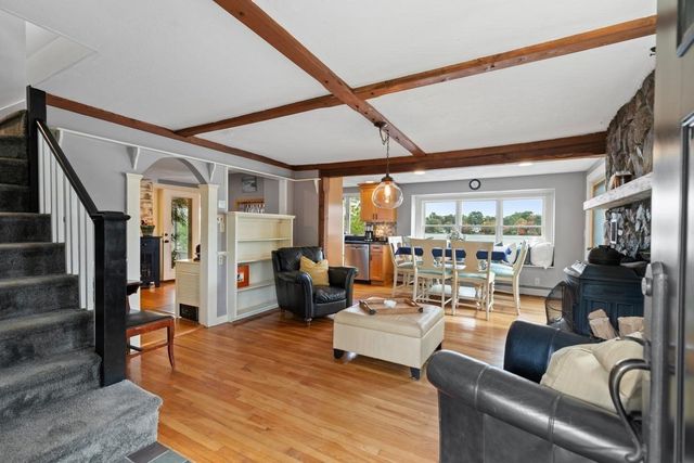 35 Lakeside Blvd, North Reading, MA 01864