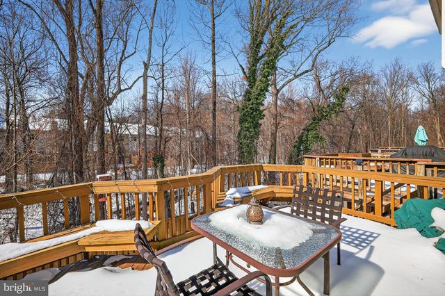 5868 LANGTON DR, Alexandria, VA 22310