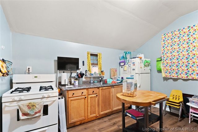 1120 Ekin Avenue, New Albany, IN 47150