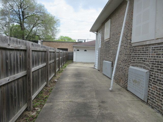 8347 S Green Street, Chicago, IL 60620