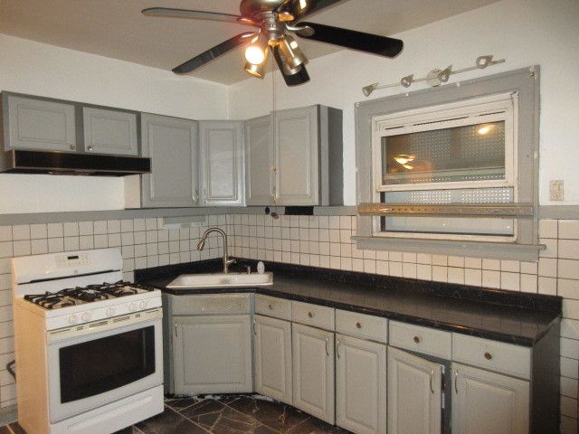 8347 S Green Street, Chicago, IL 60620