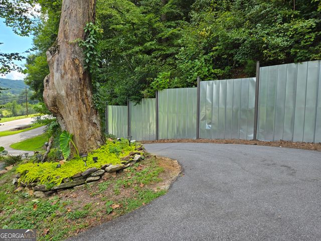 2036 Highway 76 W, Clayton, GA 30525