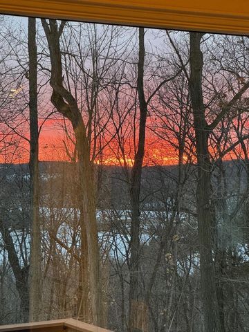 W5975 Pheasant LANE, Plymouth, WI 53073