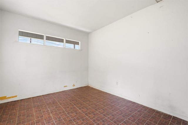 107 W Holland ST, San Marcos, TX 78666