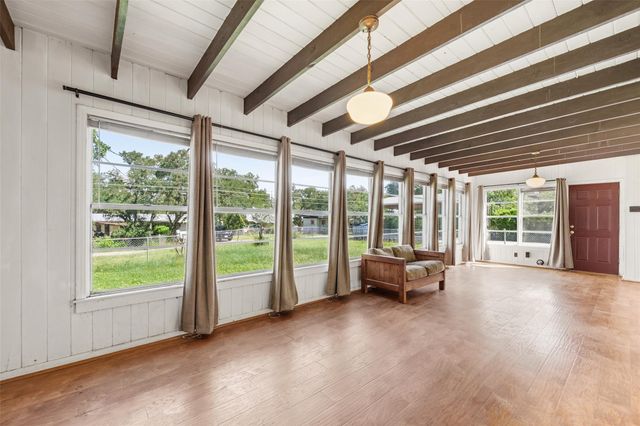 107 W Holland ST, San Marcos, TX 78666