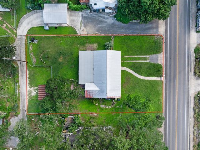107 W Holland ST, San Marcos, TX 78666