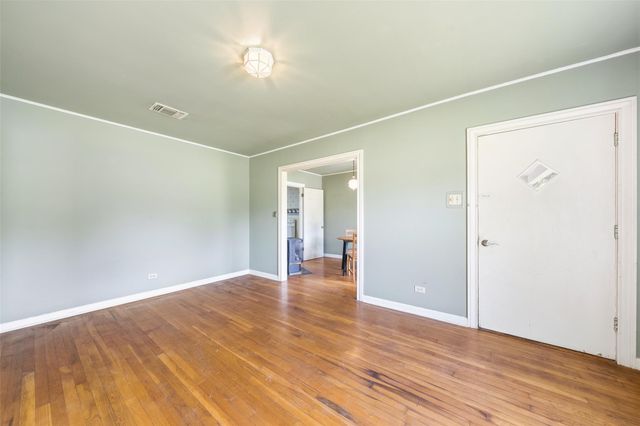 107 W Holland ST, San Marcos, TX 78666