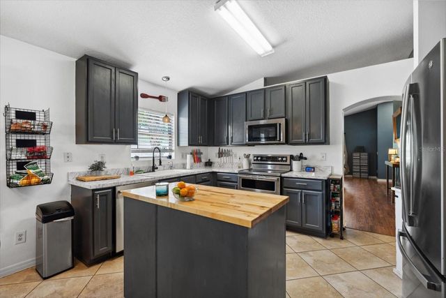 24 RIVIERA ESTATES COURT, Palm Coast, FL 32164