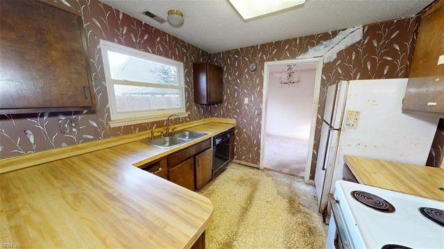 3864 Danville CT, Virginia Beach, VA 23453