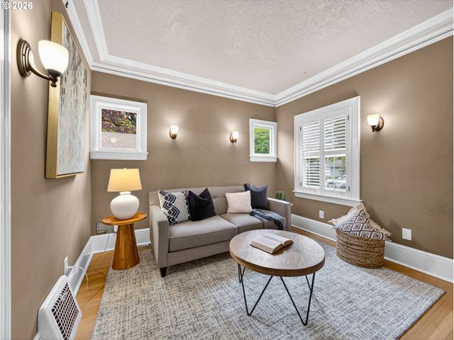 635 N TERRY St, Portland, OR 97217