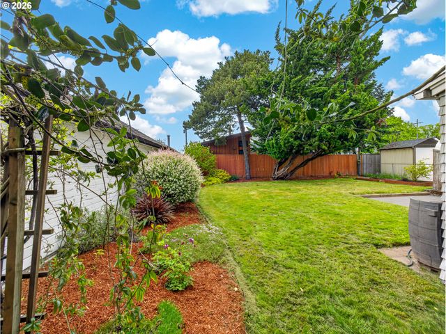 635 N TERRY St, Portland, OR 97217