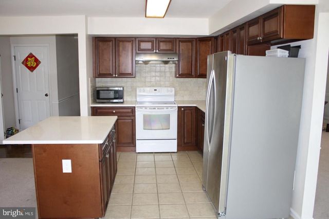 1359 CHASE RD, Newtown, PA 18940