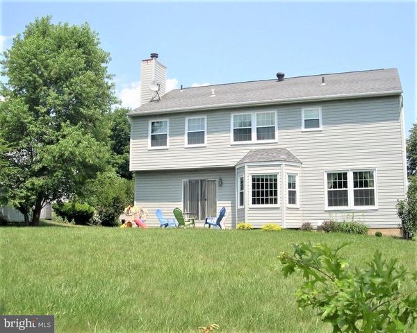 1359 CHASE RD, Newtown, PA 18940