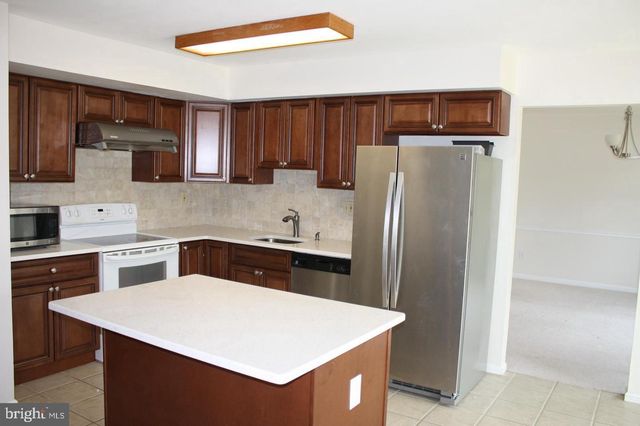 1359 CHASE RD, Newtown, PA 18940