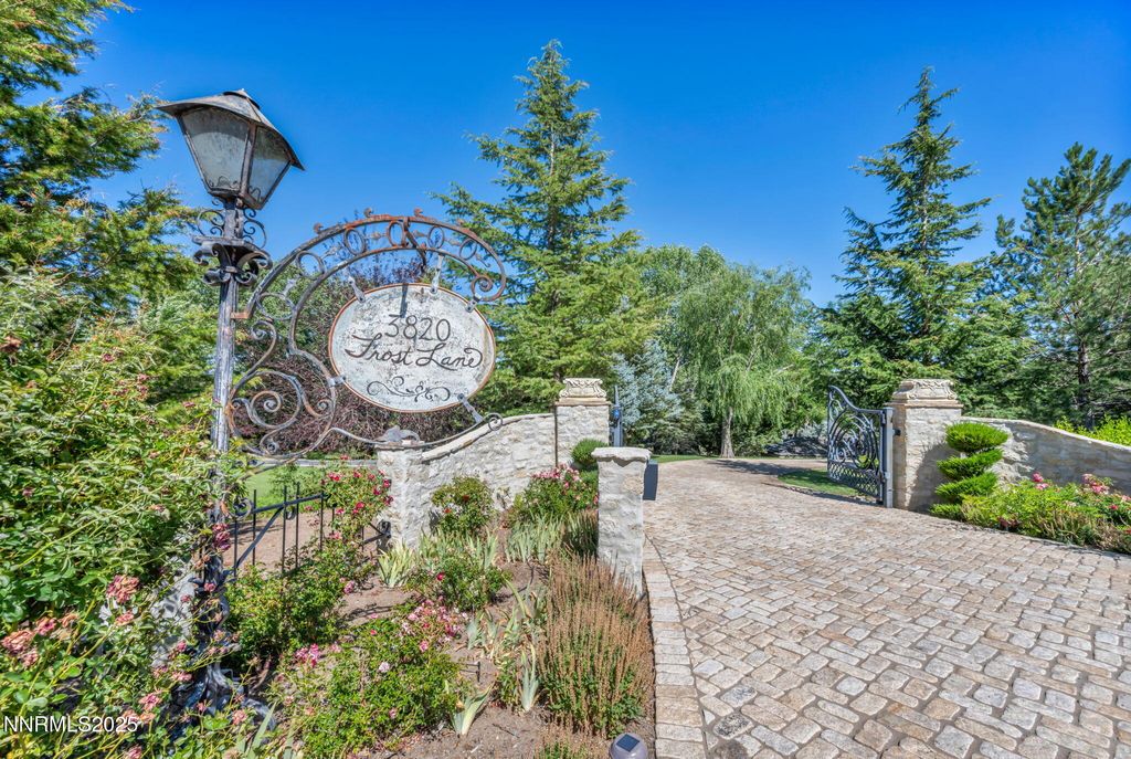 3820 Frost Lane, Reno, NV 89511