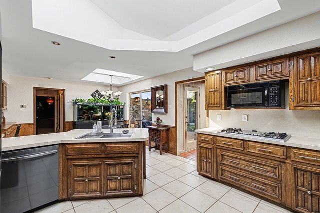 6517 Briarmeade Drive, Dallas, TX 75254
