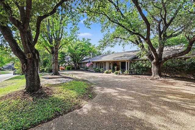 6517 Briarmeade Drive, Dallas, TX 75254