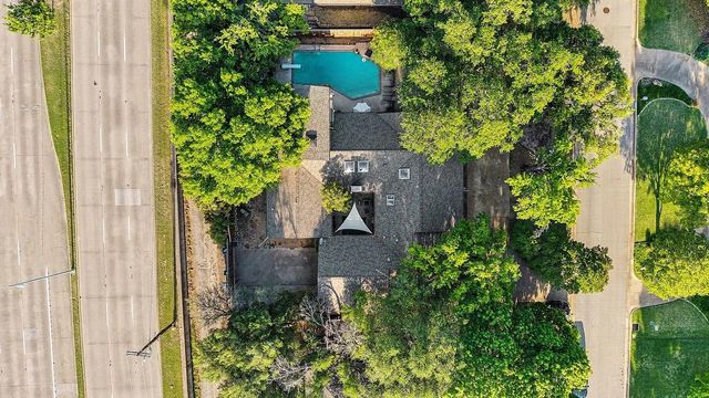 6517 Briarmeade Drive, Dallas, TX 75254