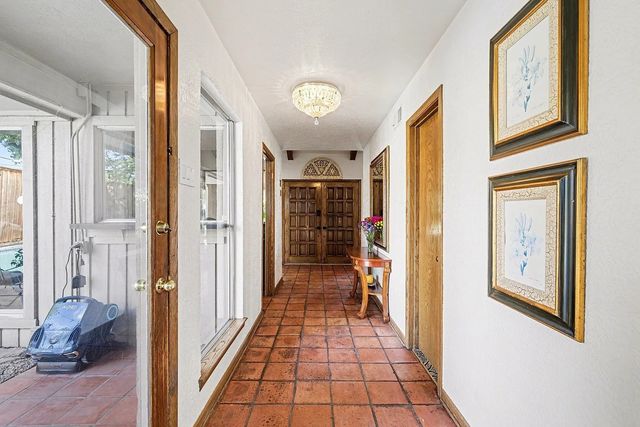 6517 Briarmeade Drive, Dallas, TX 75254