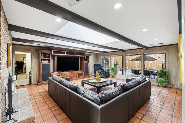 6517 Briarmeade Drive, Dallas, TX 75254