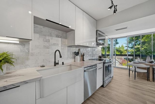 101 Alma Street 301, Palo Alto, CA 94301