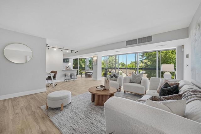 101 Alma Street 301, Palo Alto, CA 94301