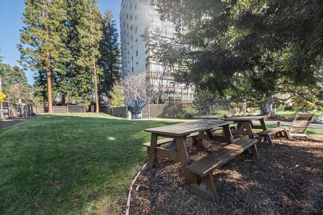 101 Alma Street 301, Palo Alto, CA 94301
