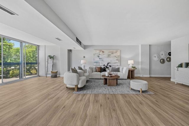 101 Alma Street 301, Palo Alto, CA 94301