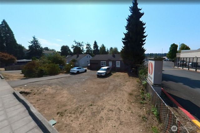 7009 NE 181st Street, Kenmore, WA 98028