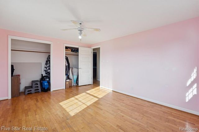 6024 E Holly Road, Holly, MI 48442