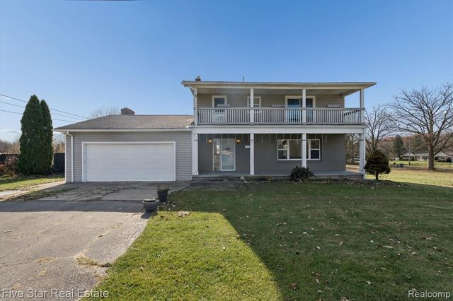 6024 E Holly Road, Holly, MI 48442