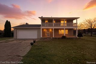 6024 E Holly Road, Holly, MI 48442