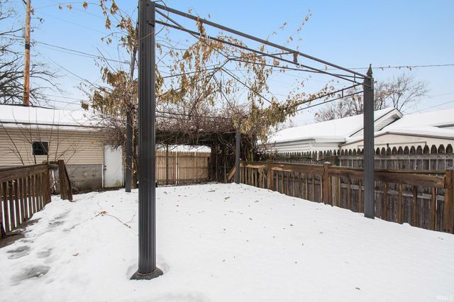 1710 E Calvert Street, South Bend, IN 46613