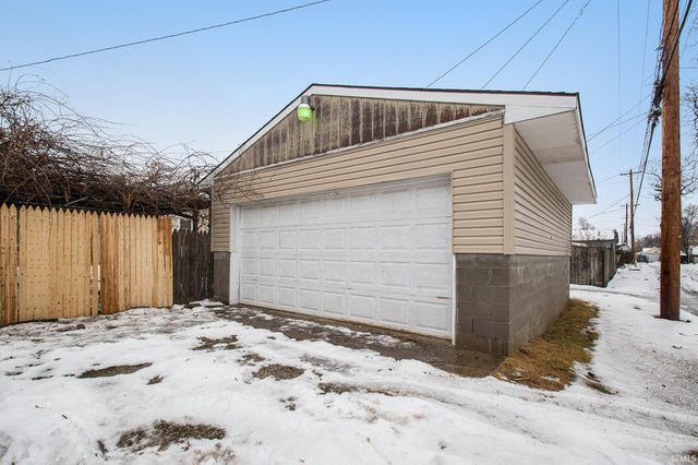 1710 E Calvert Street, South Bend, IN 46613