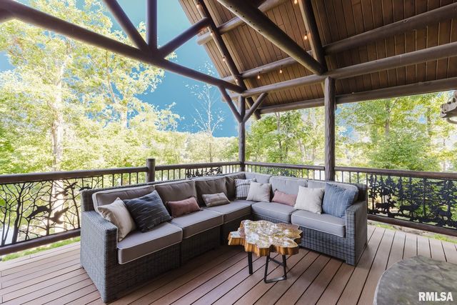 3525 Parrish Ridge Lane, Goreville, IL 62939