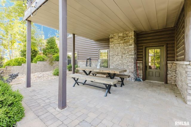 3525 Parrish Ridge Lane, Goreville, IL 62939