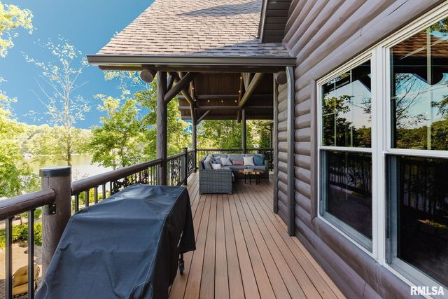 3525 Parrish Ridge Lane, Goreville, IL 62939