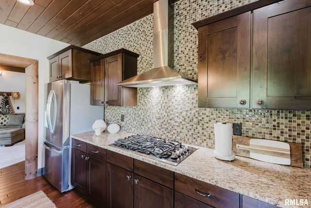 3525 Parrish Ridge Lane, Goreville, IL 62939