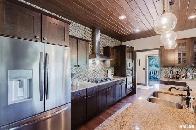 3525 Parrish Ridge Lane, Goreville, IL 62939