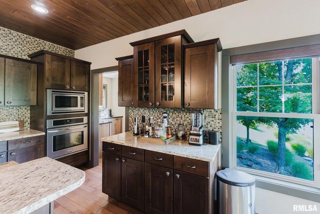 3525 Parrish Ridge Lane, Goreville, IL 62939