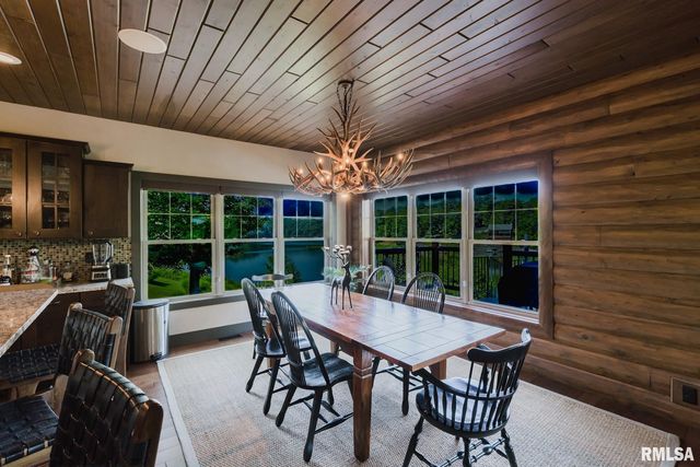 3525 Parrish Ridge Lane, Goreville, IL 62939