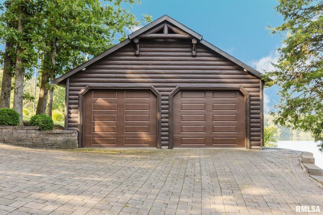 3525 Parrish Ridge Lane, Goreville, IL 62939